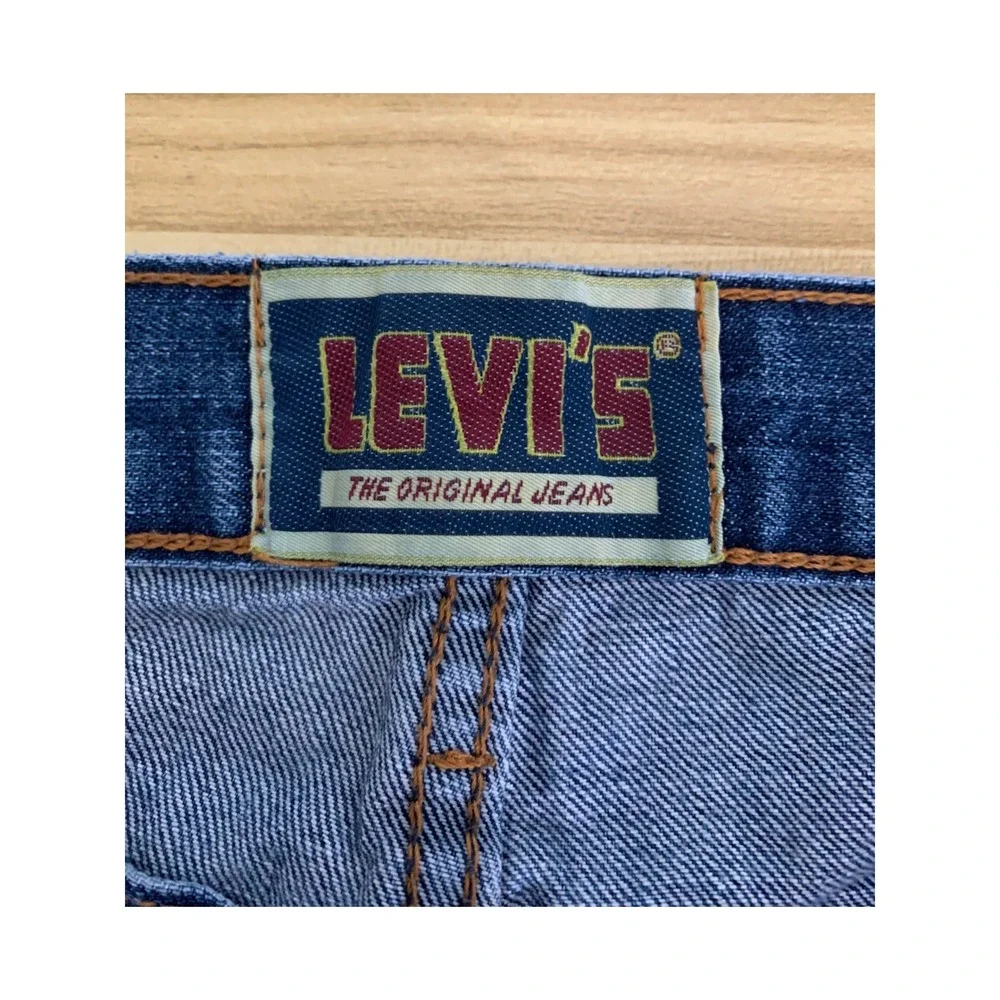 Levis Jeans Mens 32x32 Blue Medium Wash Straight Leg Denim Pants